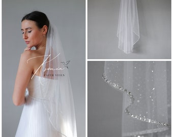 Glitter veil with rhinestone edging Rhinestone veil  Sparkly fingertip, cathedral veil Diamond veil One tier veil Wedding veil with comb