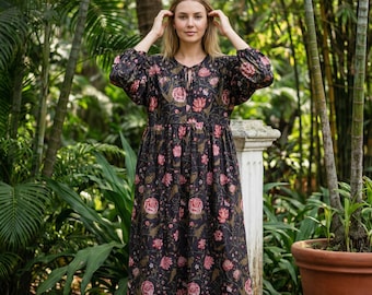 Vestido midi de algodón negro estampado hecho a mano: regalo bohemio para el Día de San Valentín.