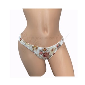 Hidding panty - For transgender women - White whit flowers