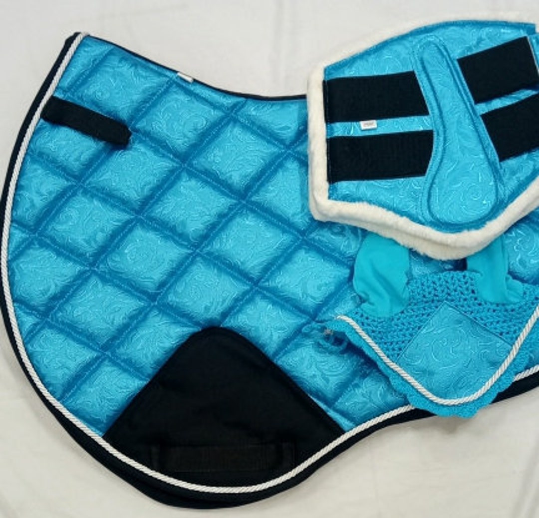 Beautiful Matchy Blue Saddle Pad Numnah, Fly Veil and Brushing Boots