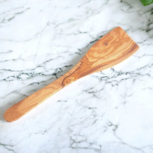 Olive wood spatula kitchen handmade and sustainable The perfect gift for any enthusiastic chef.