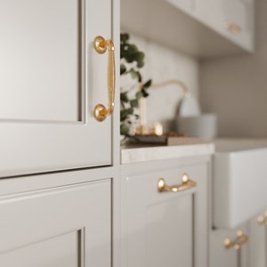 Brass Dresser Drawer Door Handle Pull, Arbus Cupboard Cabinet Pull Center-To-Center 202mm or 7.95 In