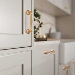 Brass Dresser Drawer Door Handle Pull, Decorative Cupboard and Cabinet Hardware Arbus Door Pull