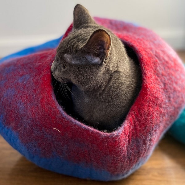 Felt Cat Cave - 100% New Zealand Wool