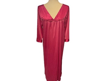 Vintage Vanity Fair Nylon Rose Ruby Red Nightgown 3/4 Sleeve Babydoll L/42