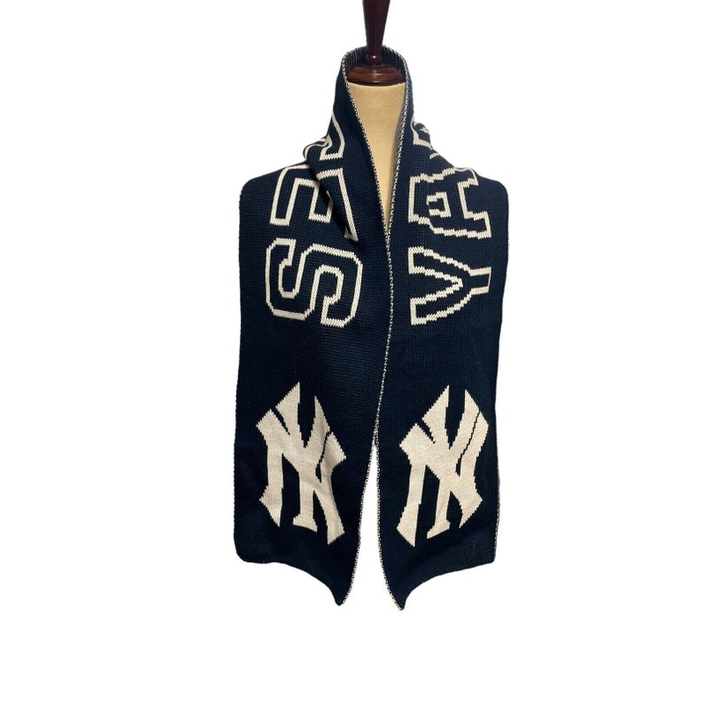 New York Yankees Heavy Knit Scarf MLB Baseball USA Made 9 Wide 63 Long zdjęcie 1