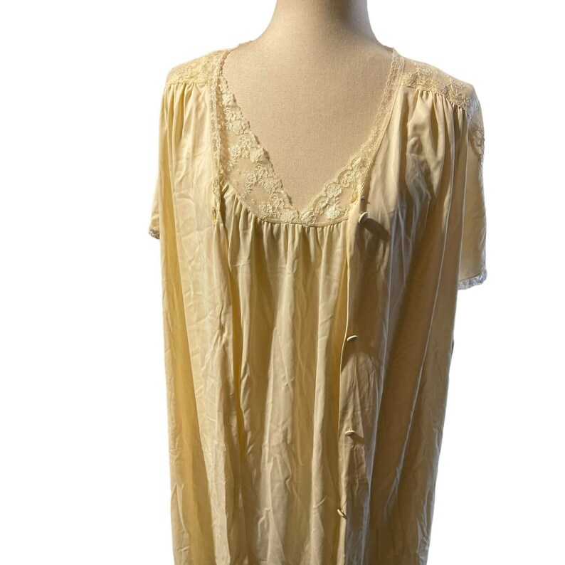 Vanity Fair Nightgown Robe Size Medium Set 2 pc Yellow Lace Pockets image 1