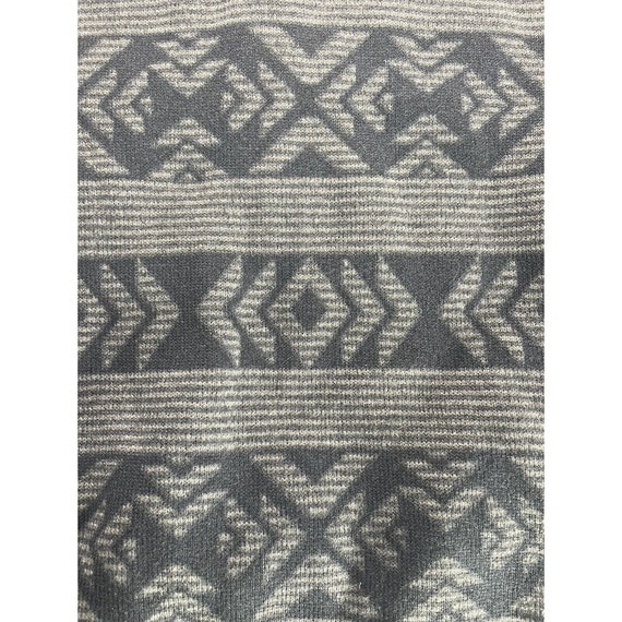 LL Bean Sweater Fleece Pullover XL Geo Arrow - image 9