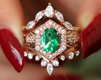 Oval Emerald Wedding Ring Set For Bride, Beautiful Engagement Bridal Ring Set For Her Birthstone For Women, Anniversary Gift For Wife