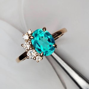8 x 6 mm Oval Paraiba Turmalin Verlobungsring, Hochzeit Brautring Einzigartige Art Cluster Ring, Geschenk für Mutter Turmalin Solitär Goldring