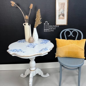 Brocante French sidetable