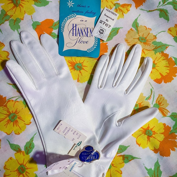 1950’s Hansen Women’s White Nylon Gloves Size 6.5 Labels Tags and Inserts Intact