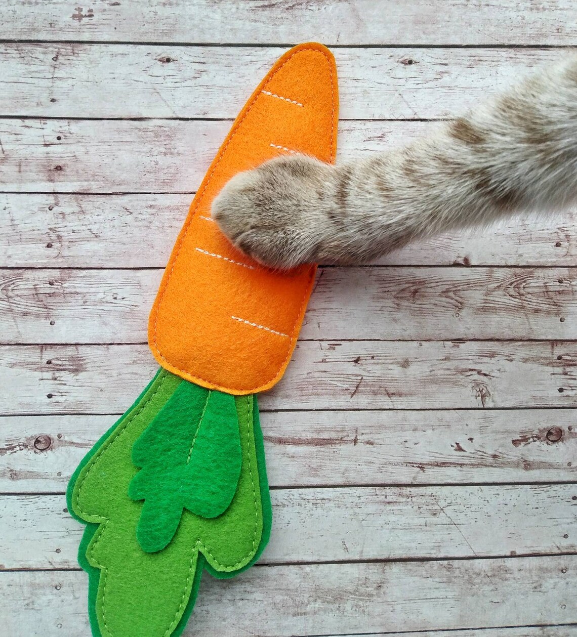 Kitten play Cats toys Felt Carrot cat toys Gift for cat lovers Etsy