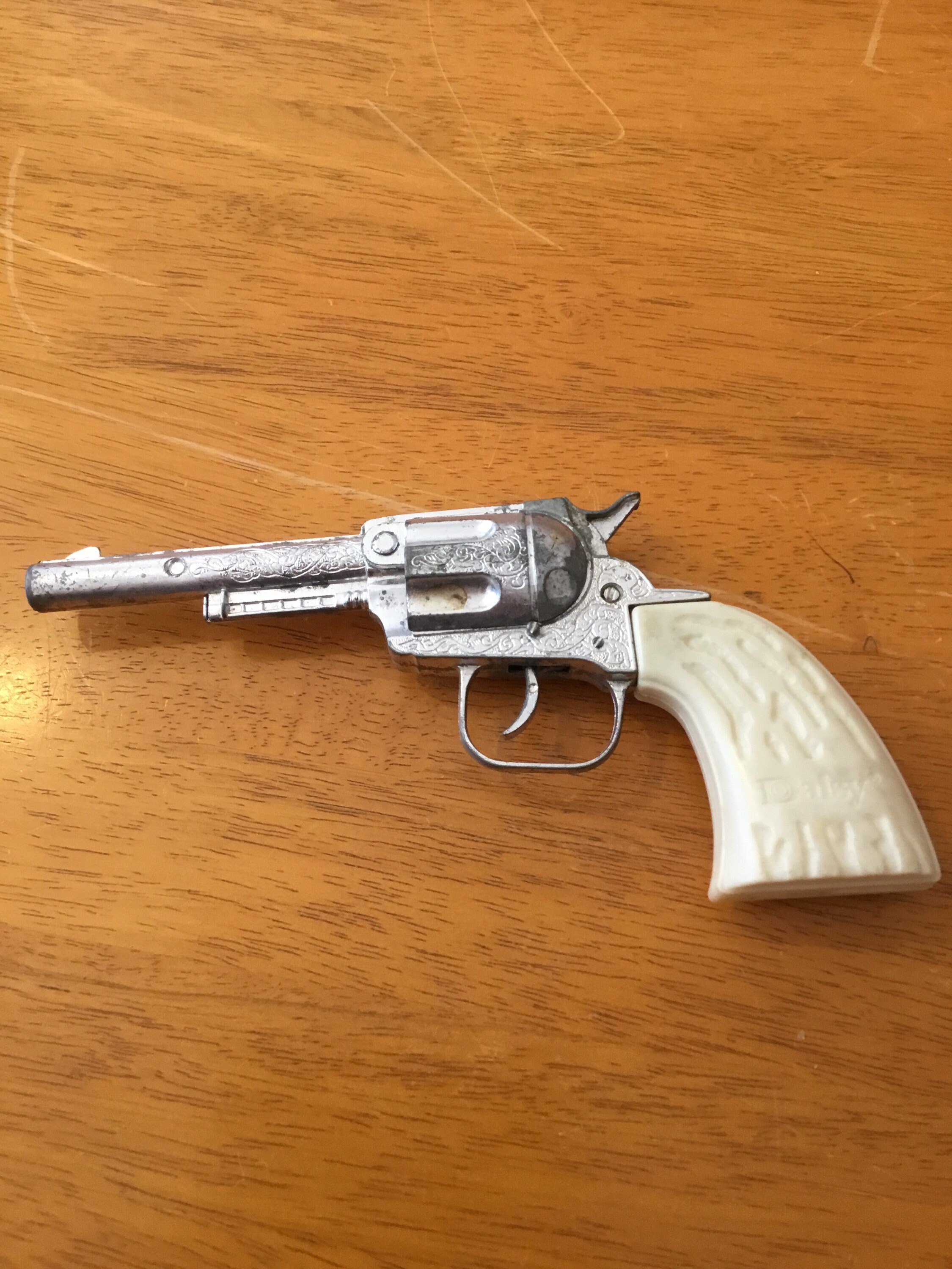 Daisy Cap Gun for sale Only 4 left at 65