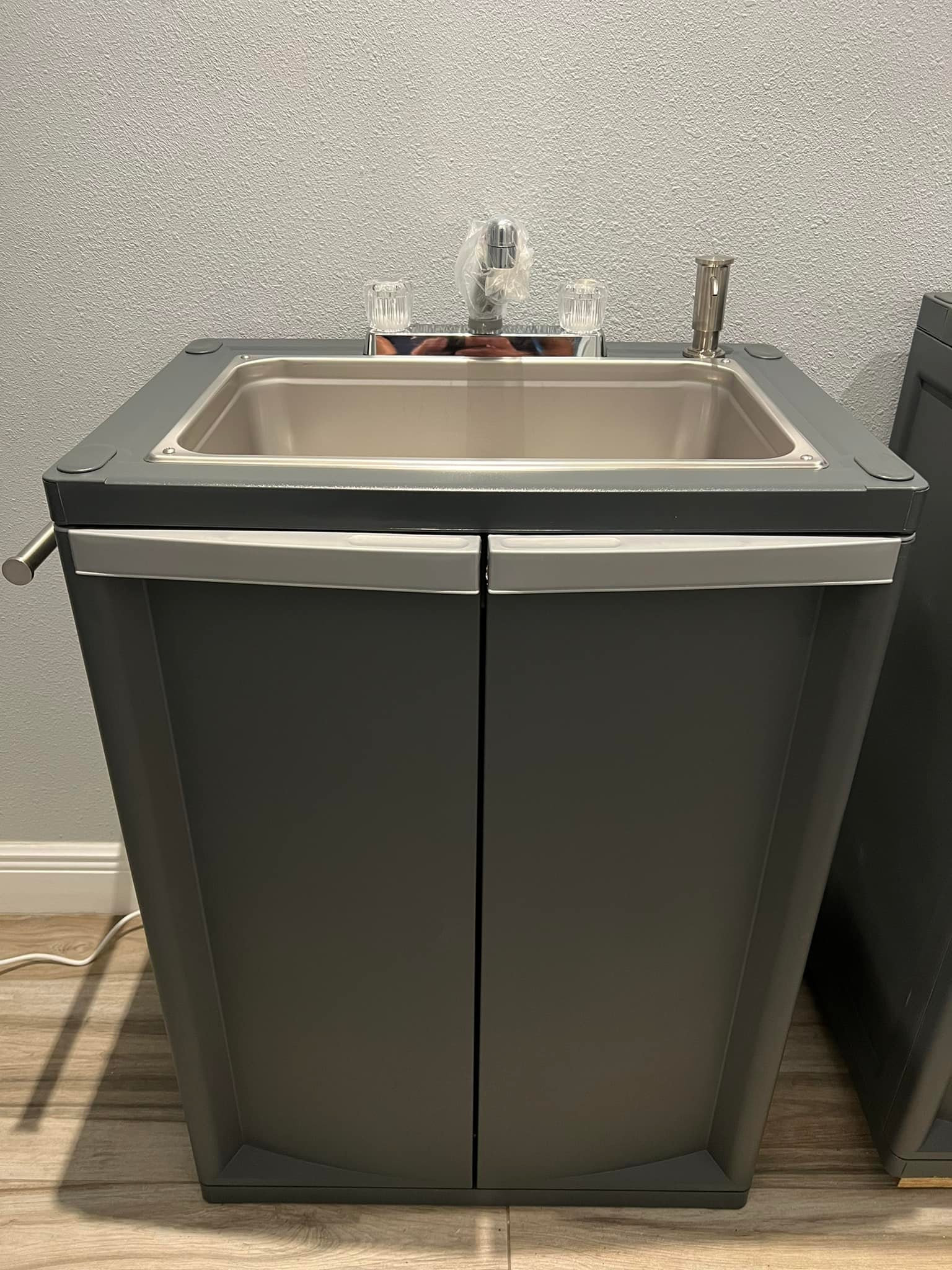 Concession Sinks for sale Only 4 left at 70