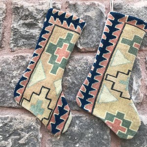 Calza di Natale vintage in kilim: decorazione natalizia in lana turca fatta a mano