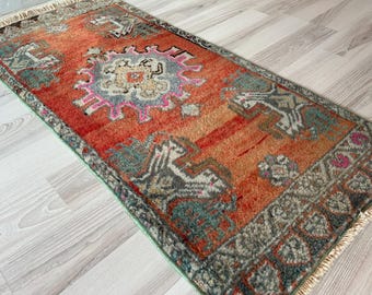 small turkish rug -  vintage  bath mat rug - doormat rug - anatolian small entry rug - handmade old carpet - home decor rug - 1.8 x 3.6 ft