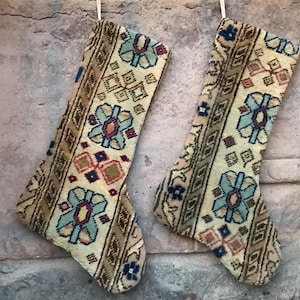 Calza di Natale Kilim fatta a mano: decorazione natalizia con tappeto turco