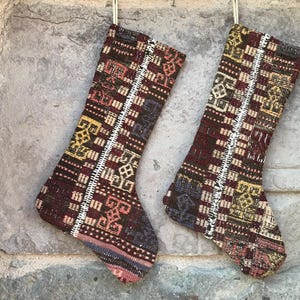 Calza di Natale Kilim fatta a mano: tappeto turco vintage per le feste