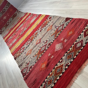 Vintage Turkish Kilim Runner Rug: Handmade Wool Hallway Rug, 2.8x9.10 ft