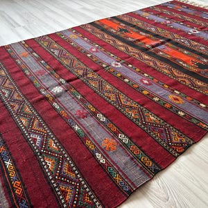 turkish kilim rug - vintage area rug -handmade kelim rug - home decor rug - saloon large rug - unique embroidered kilim cecim rug - 4.3x6.11