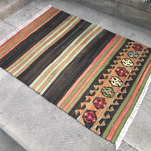 turkish small kilim rug - vintage striped kilim rug -  farmhouse rug - vintage small rug - home decor wool rug - bathroom rug 2.6 x 3.6 ft