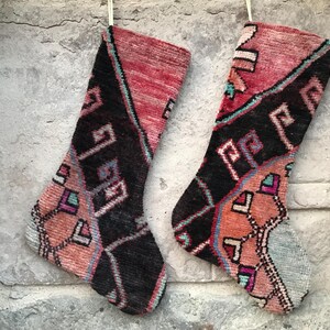 Calza di Natale Kilim fatta a mano: tappeto turco vintage per le feste