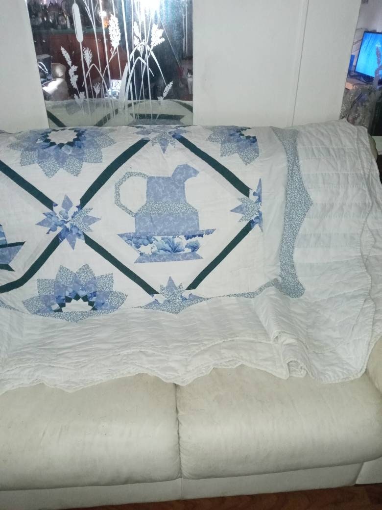 Arch Quilts for sale Only 4 left at 70