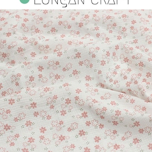 Tecido de gaze floral, gaze de algodão duplo com flores rosa fofas, tecido de crepe de musselina amassado, material de cobertor para bebês e crianças, tecido para meninas