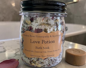 LOVE POTION BATH Soak | Aphrodisiac Bath Salts | Romantic Herbal Bath | Rose Petal Bath | Luxury Self Care Soak | Relaxation Bath Gift