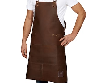 High-quality leather apron made from 100% buffalo leather, 84 x 62 cm, suitable as a BBQ grilling apron for outdoor kitchens, in the catering industry or as a cooking apron.