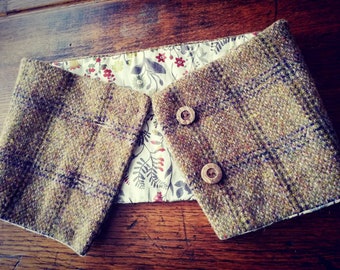 Harris Tweed Snood Scarf – Sage Green Wool, Liberty Print Interior