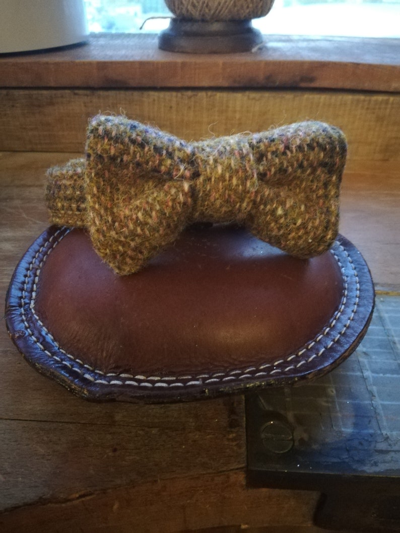 DOG BOW Genuine Harris Tweed sage green country bow tie for collar/ wedding / occasion limited range image 7