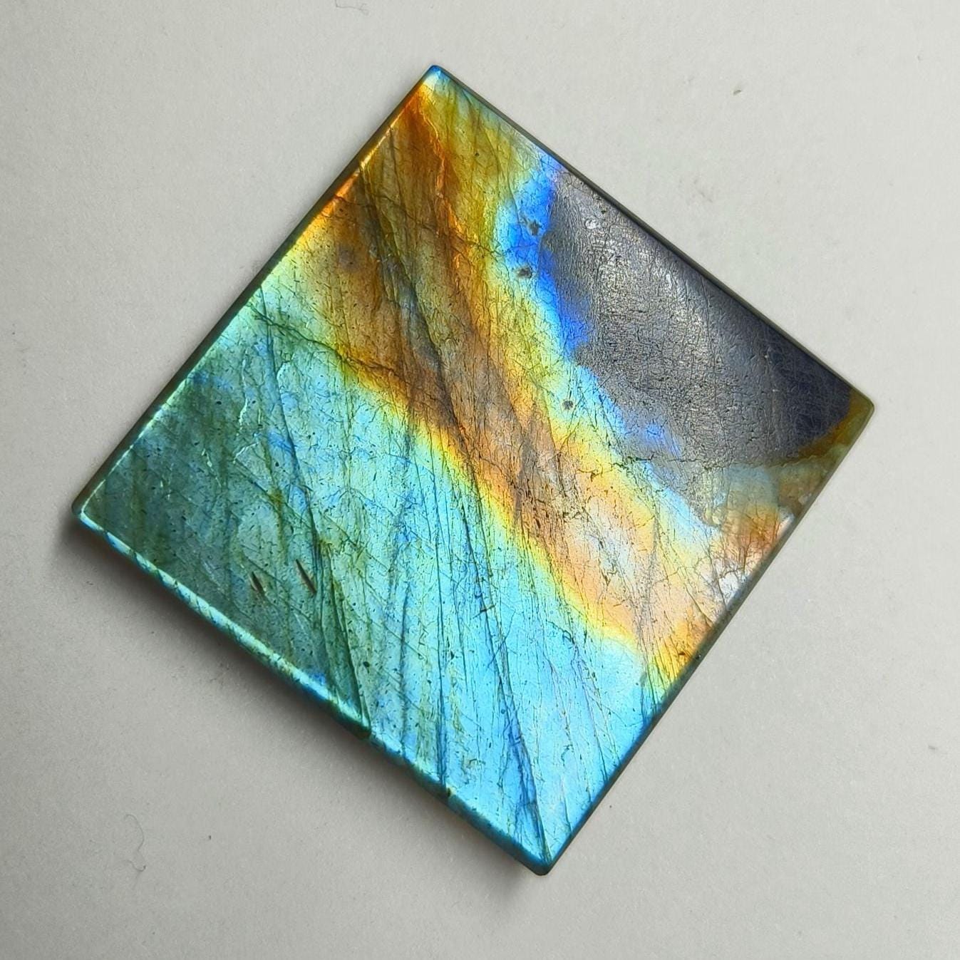 Lot de 3 pierres précieuses en vrac Labradorite à facettes 71