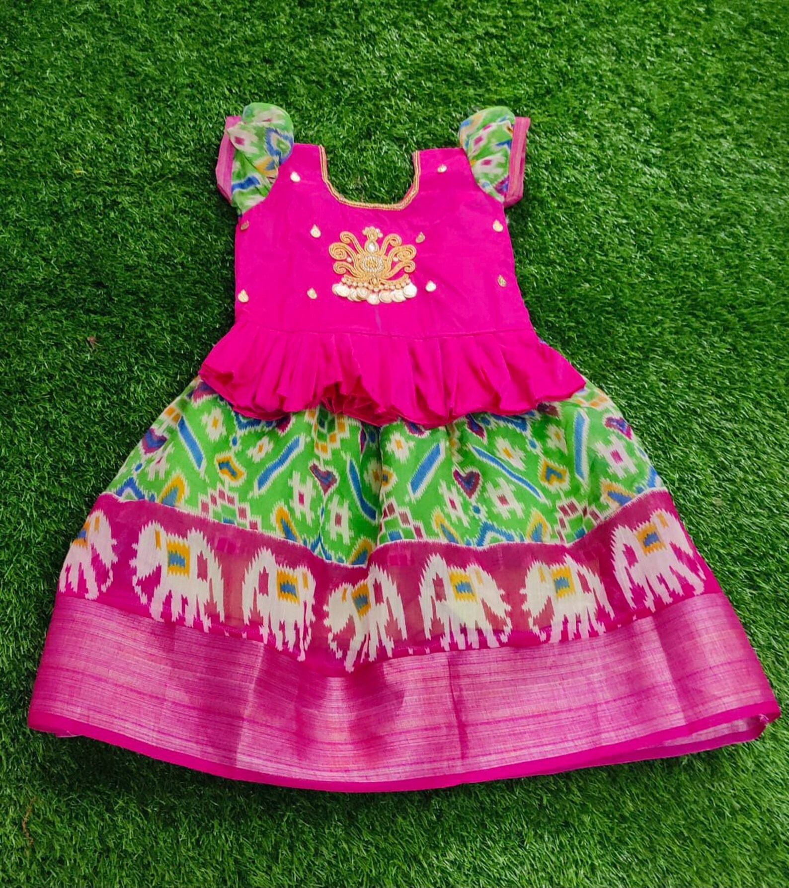 Kids ikkat aari work skirt and top/pattu Pavadai set | Etsy