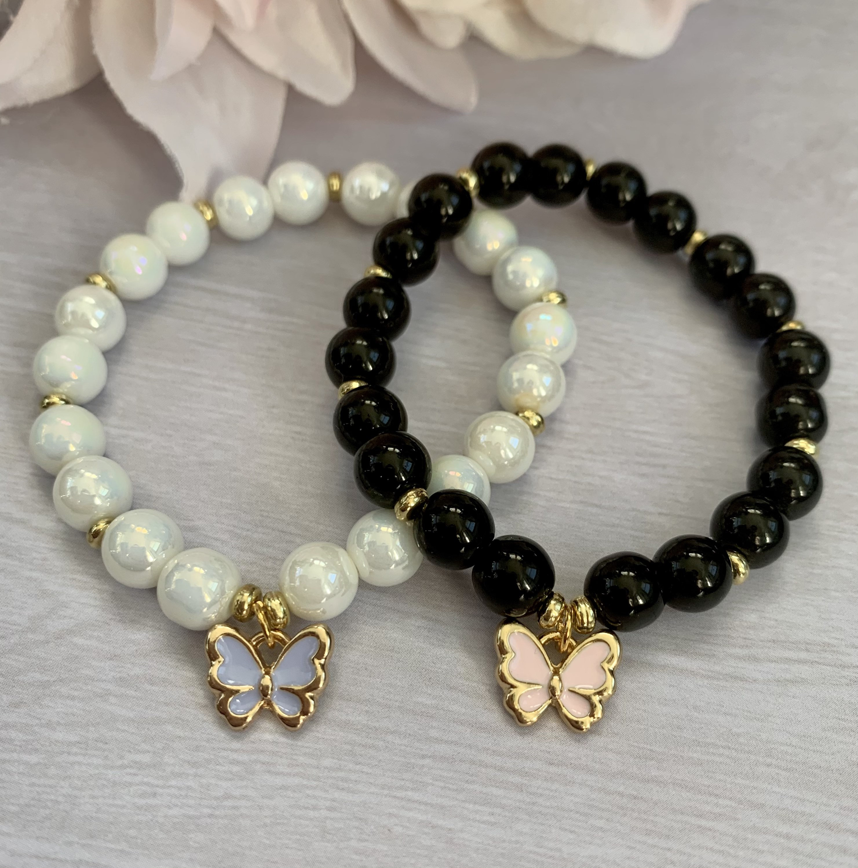 Elastic Stretchable Butterfly Pendant Bracelet – Multicolored Glass Stone Beads