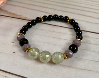 Smoke Grey Agate, Mauve Purple, and Black Onyx Beaded Bracelet