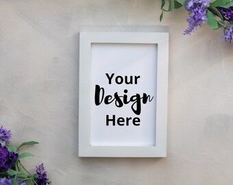 Maqueta de marco blanco de 4x6 pulgadas / Diseño floral lila, vertical (descarga digital)