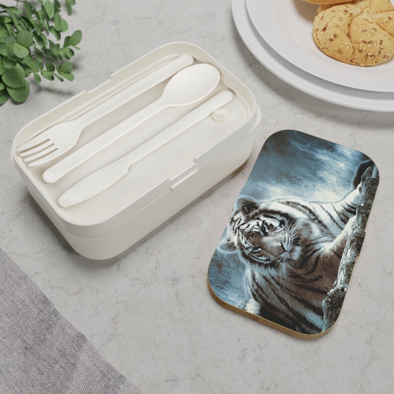 Bento Lunch Box - Tiger on a Leakproof, Compact, Japanese Style Lunch Container image 4