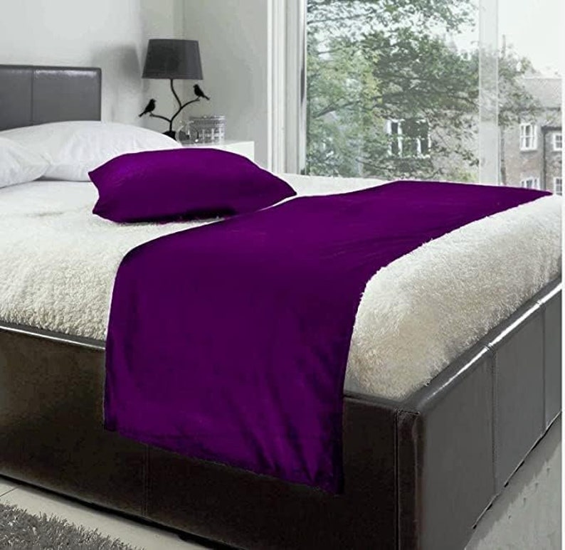 Luxury Velvet Bed Runner Solid Color Soft Bed Scarf With 2 Cushion
