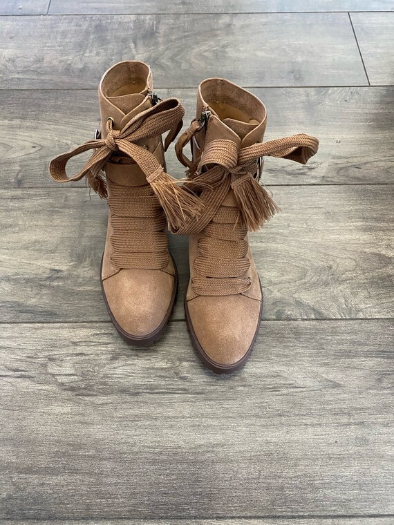 Lace up boots