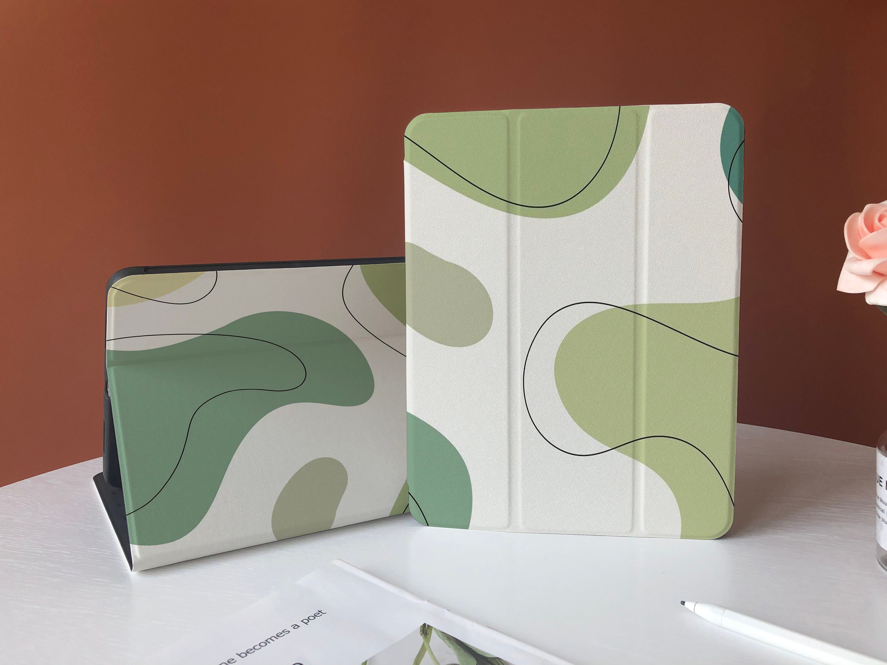 ipad 8 case with pencil holder