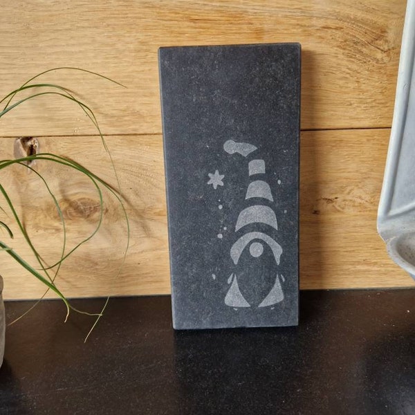 Cutting board or presentation tray engraved with Santa Claus, in black Zimbabwe granite.