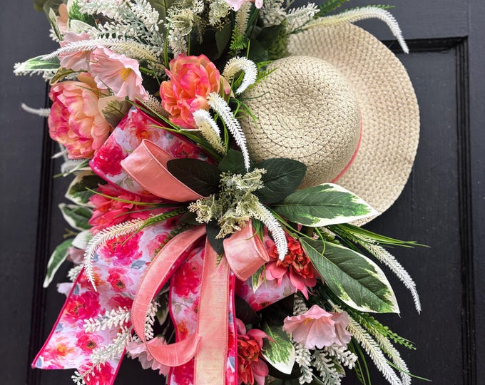 Spring Floral Hat Wreath – Elegant Garden Door Decor with Pink Peonies & Soft Greenery – Summer Front Door Decoration – Cottage Farmhouse