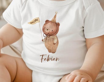 Personlig babybody i ekologisk bomull | Babypresent | Födelse | Babyshower | Sparkdräkt | Nyföddoutfit | Body | Omlottbody