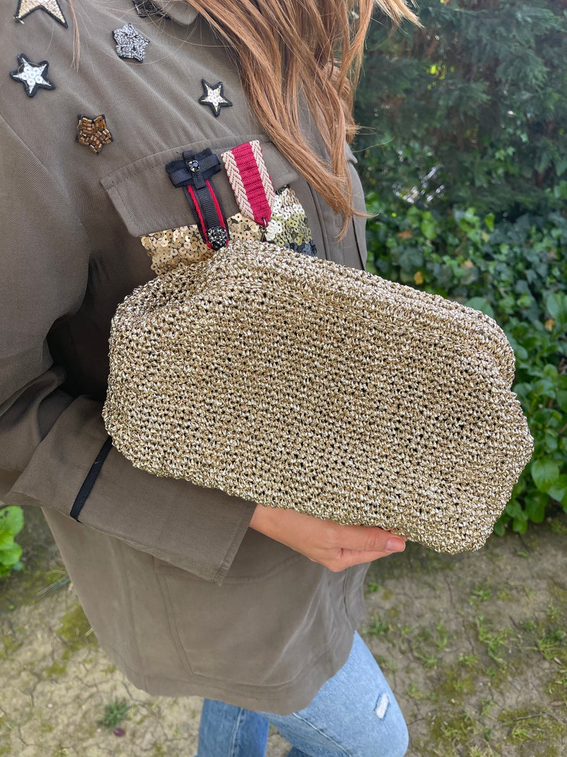 Handmade Crochet Clutch Bag with Metallic Raffia, Luxury Formal Event Gold Color Purse, Cloud Bag, Woven Clutch zdjęcie 6