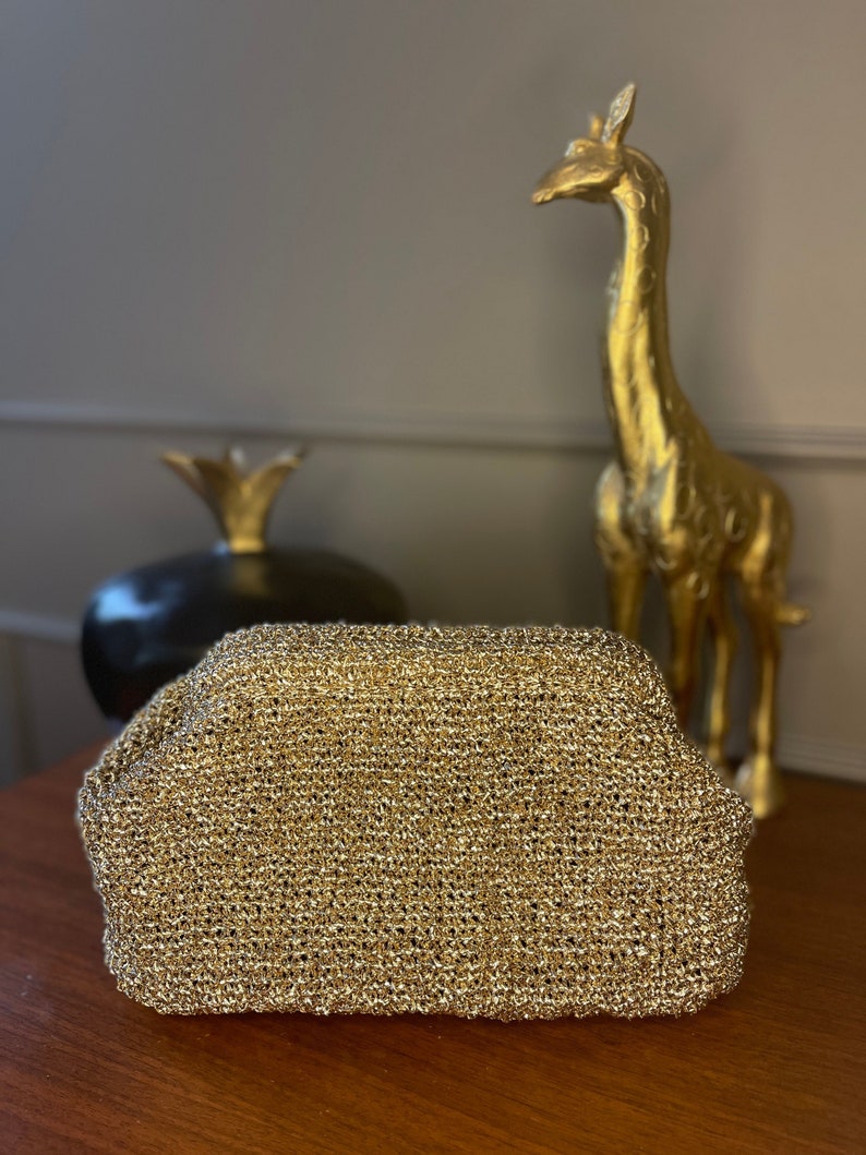 Handmade Crochet Clutch Bag with Metallic Raffia, Luxury Formal Event Gold Color Purse, Cloud Bag, Woven Clutch zdjęcie 1