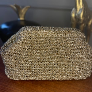 Handmade Crochet Clutch Bag with Metallic Raffia, Luxury Formal Event Gold Color Purse, Cloud Bag, Woven Clutch zdjęcie 5