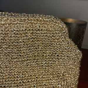 Handmade Crochet Clutch Bag with Metallic Raffia, Luxury Formal Event Gold Color Purse, Cloud Bag, Woven Clutch zdjęcie 4