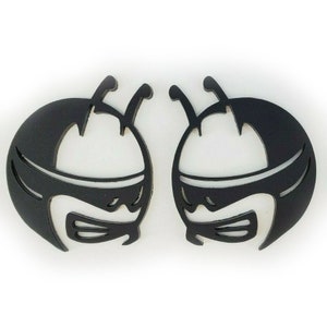 Pair Fender BEE Head Emblems